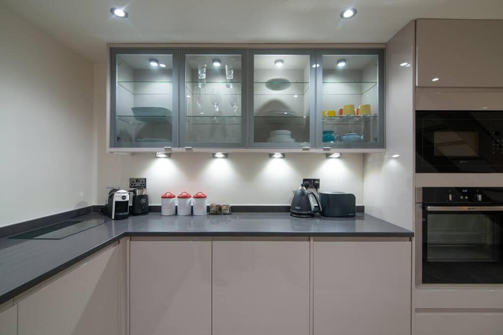 Luxury Coach House Next To Woodland In Knutsford Villa Luaran gambar