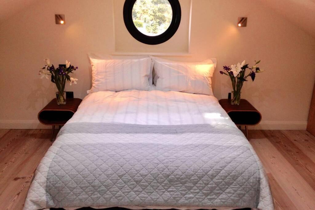 Luxury Coach House Next To Woodland In Knutsford Villa Luaran gambar