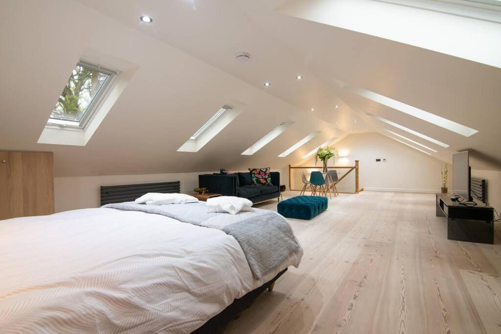 Luxury Coach House Next To Woodland In Knutsford Villa Luaran gambar