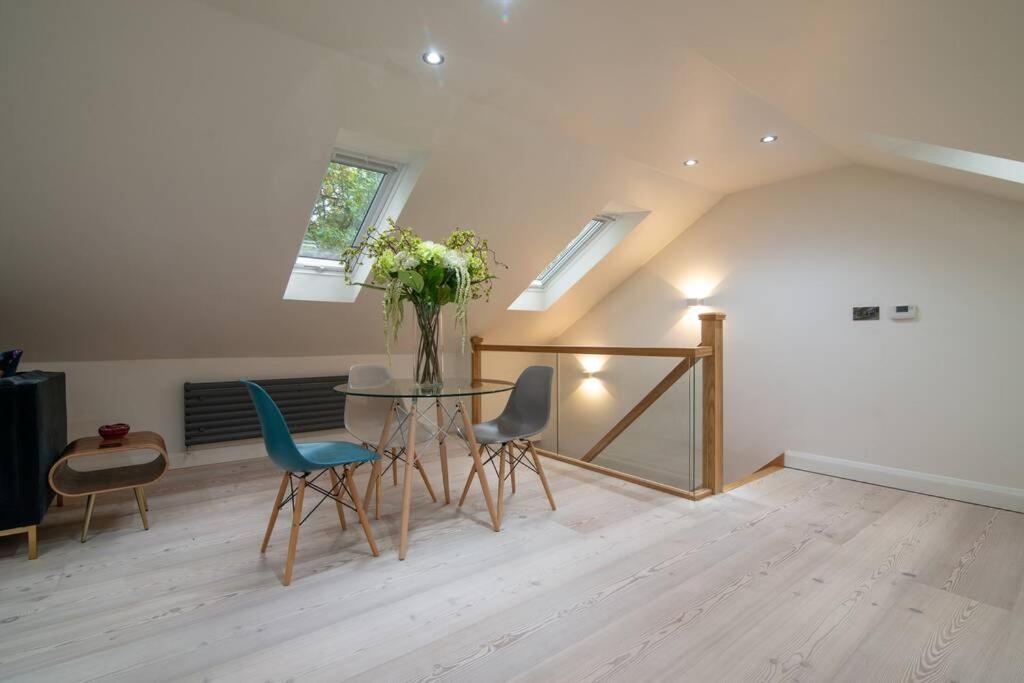 Luxury Coach House Next To Woodland In Knutsford Villa Luaran gambar