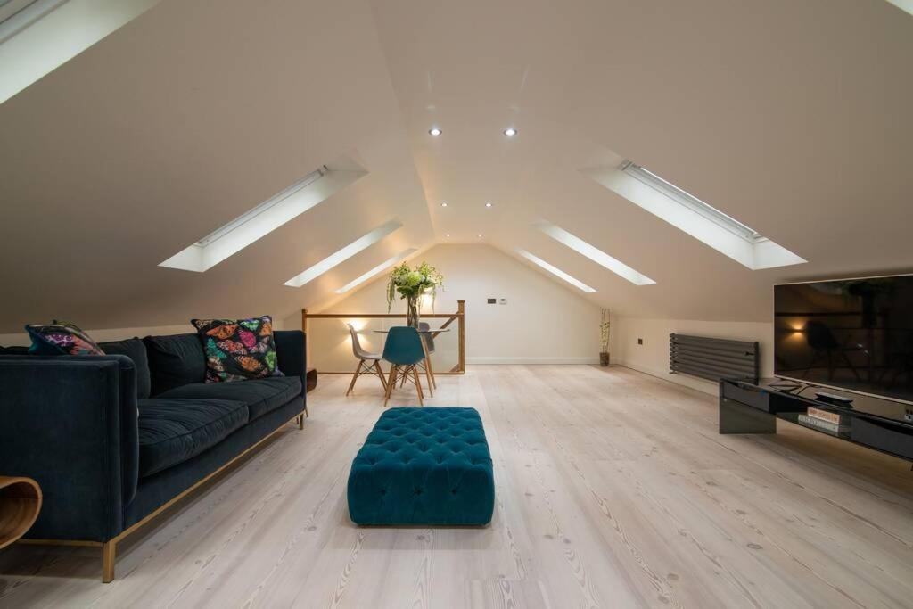 Luxury Coach House Next To Woodland In Knutsford Villa Luaran gambar