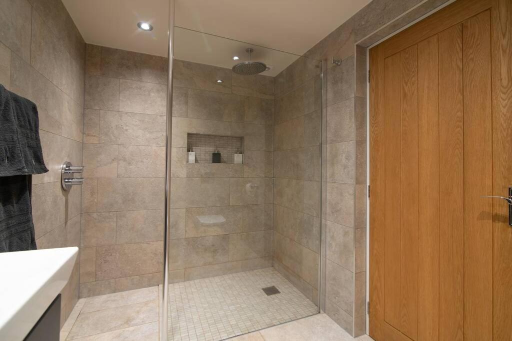 Luxury Coach House Next To Woodland In Knutsford Villa Luaran gambar